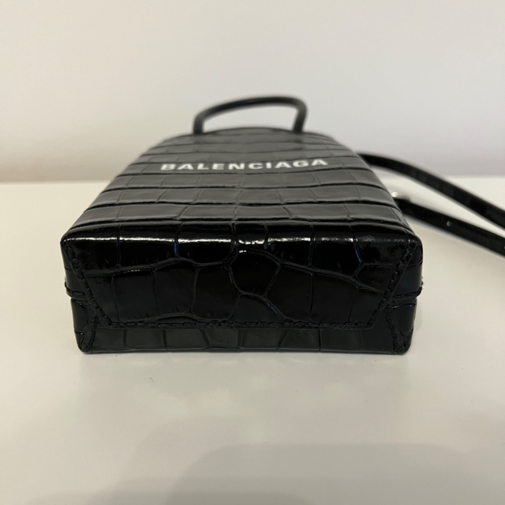Balenciaga Croc-embossed Leather Phone Holder - Picture 2 of 5